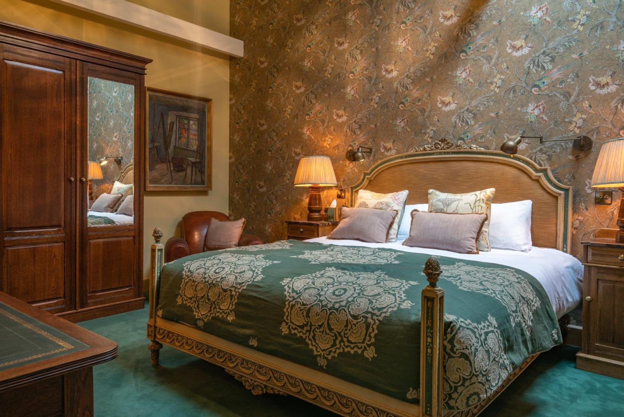 Albero Bedrooms Bedford Exterior foto